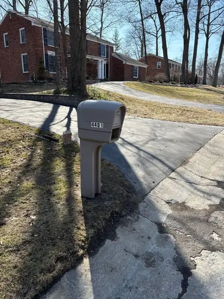 Mailbox Repair Service in West Bloomfield